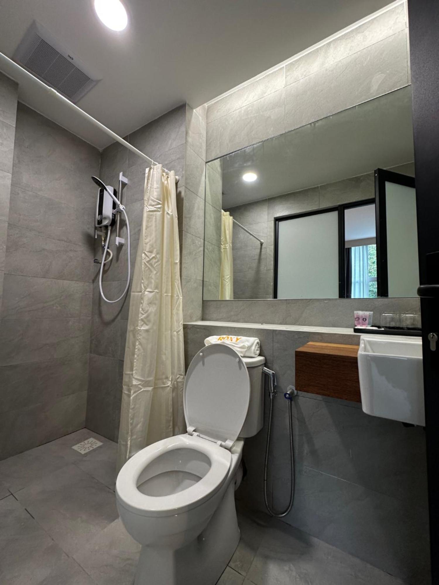 Roxy Hotel Aiman Kuching Ngoại thất bức ảnh